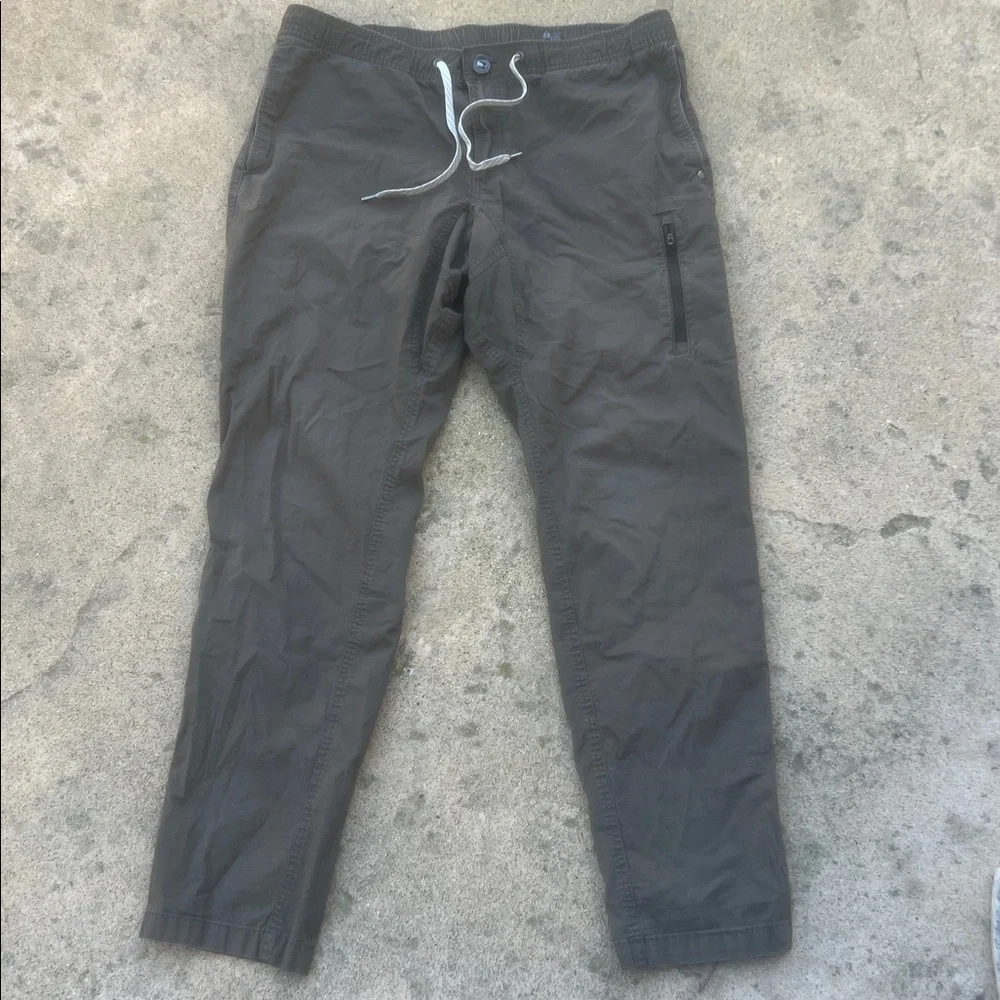 Vuori Men's Brown Green Ripstop Men Pants Size XL